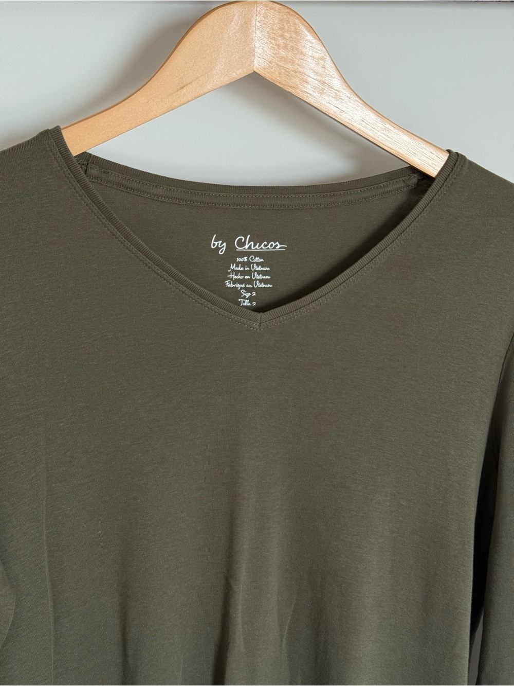 NWT Chico’s Paige V-neck 3/4 Sleeve Top Olive Night Green 100% Cotton 2 Large - Picture 3 of 10